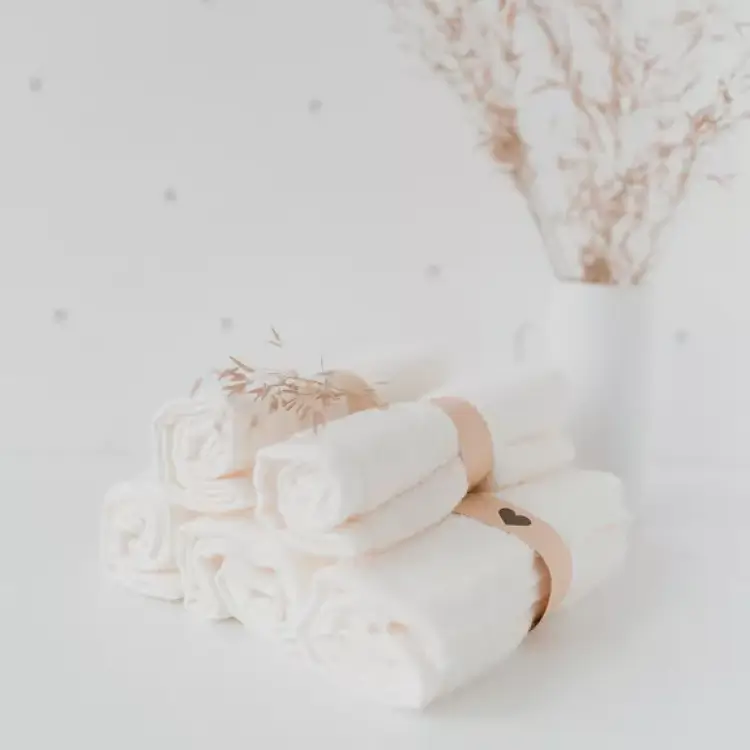 6 SERVIETTES INVITES