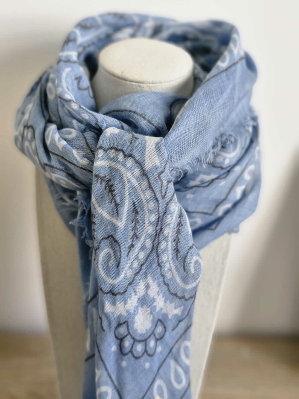 FOULARD BANDANA BLEU CIEL