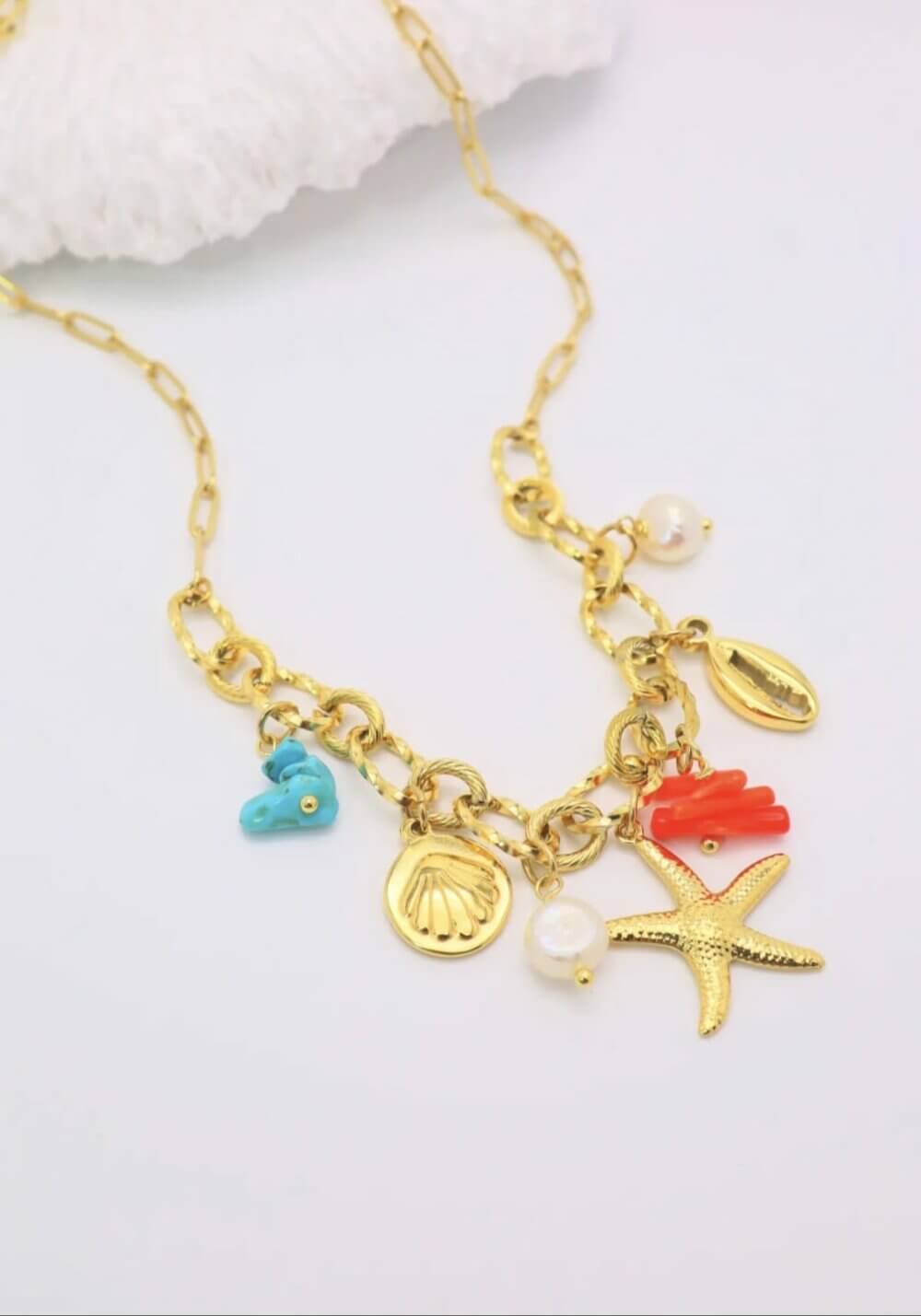 COLLIER ISIDORA