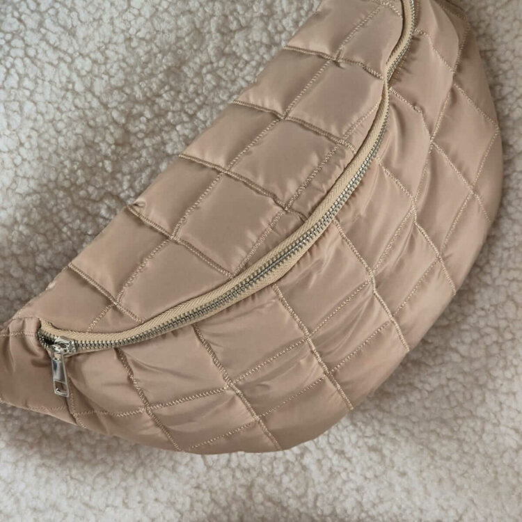 BANANE BEIGE MATELASSEE