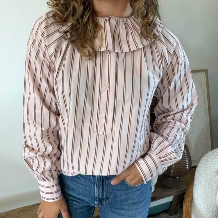Blouse rayée rose poudré à col volanté Rosalie