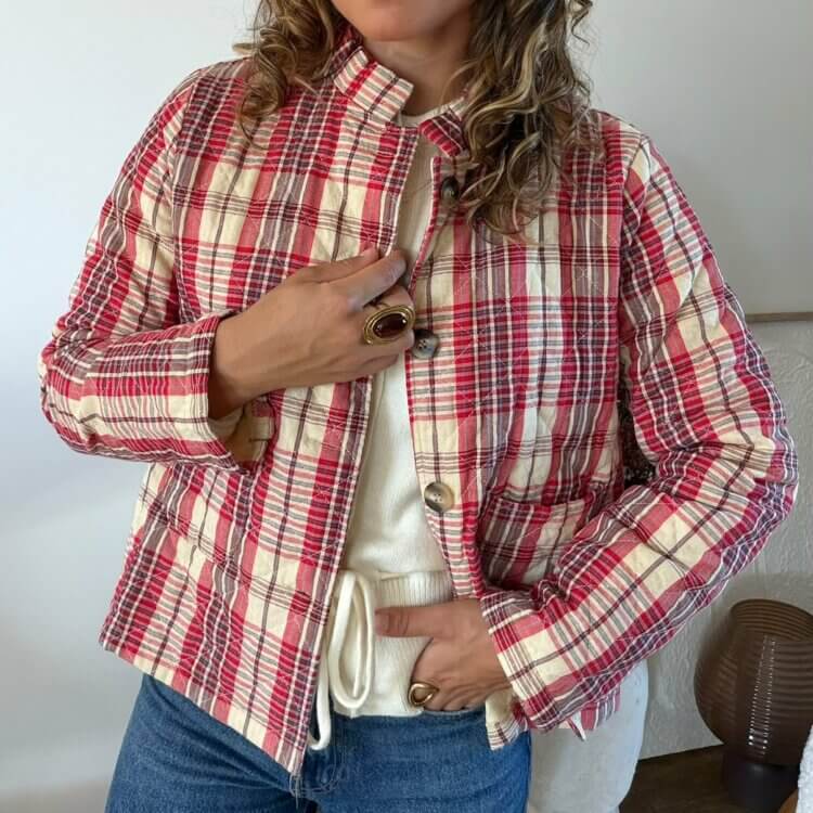 Veste matelassée à carreaux rouge et écru Louise